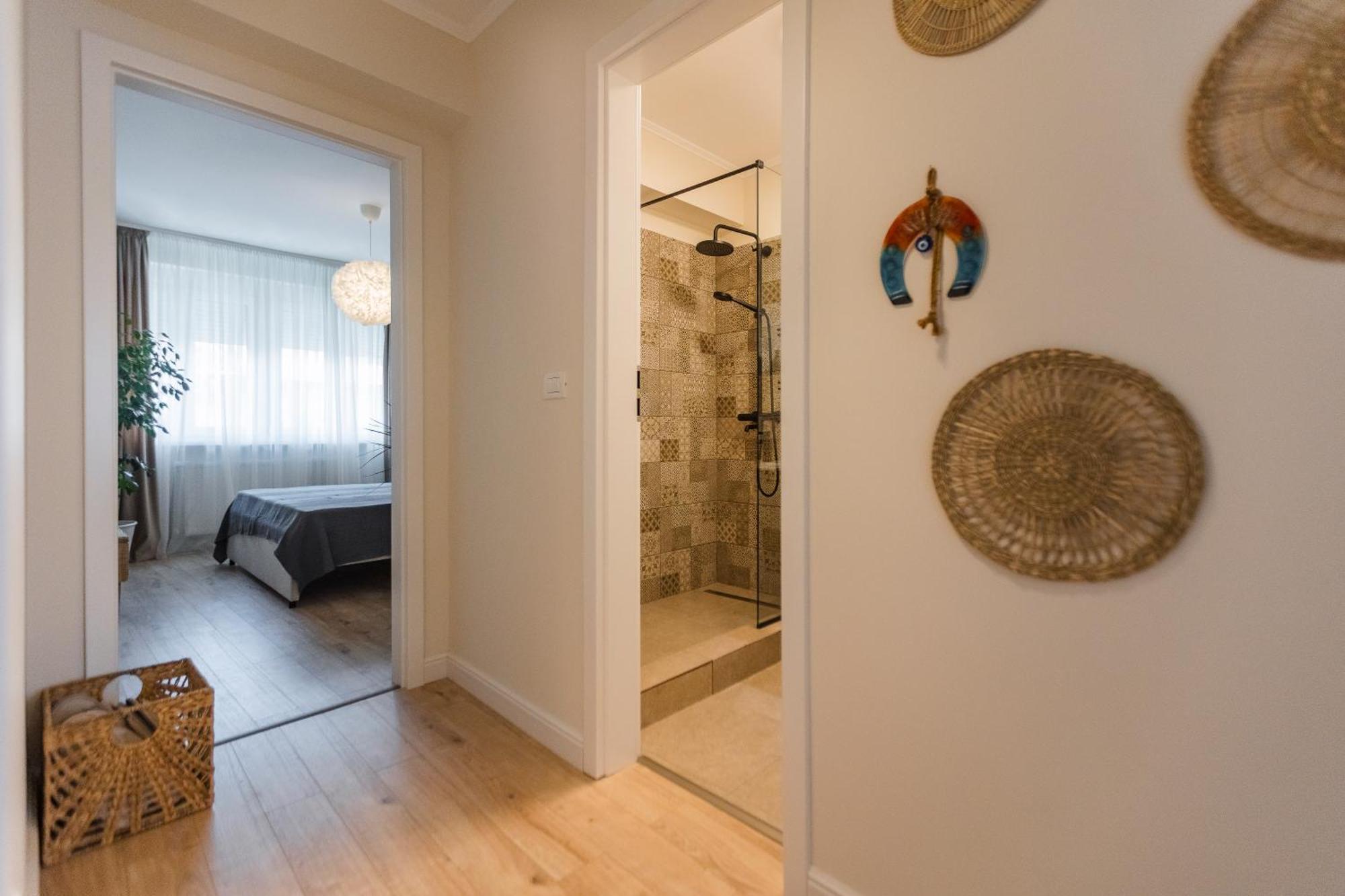 Rox Central Apartments 4 Timisoara Ngoại thất bức ảnh